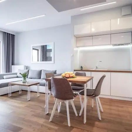 Mlody Wilanow Apartment Warsaw